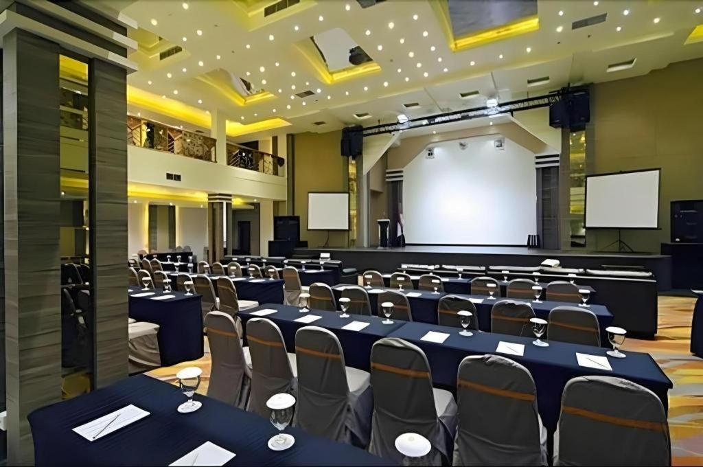 Aria Barito Hotel Banjarmasin  Ngoại thất bức ảnh