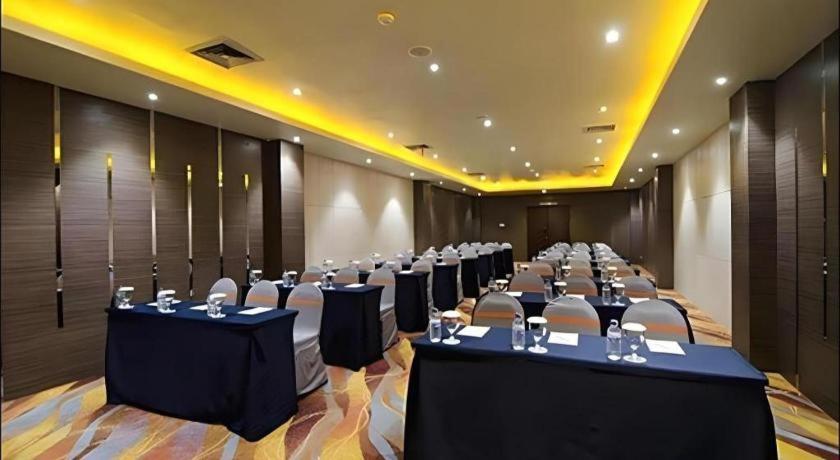 Aria Barito Hotel Banjarmasin  Ngoại thất bức ảnh